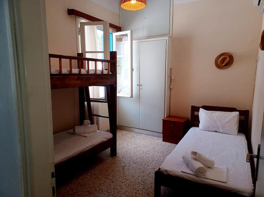 Big Apartment On The Beach Толон Экстерьер фото